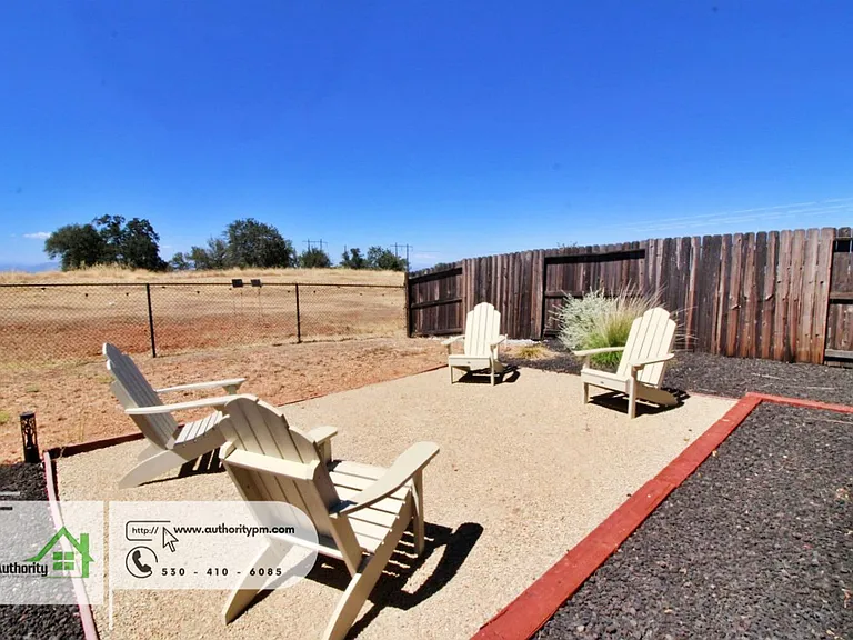 4624 Pleasant Hills Dr — Photo 29