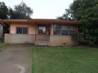 1400 N York St, Altus, OK 73521