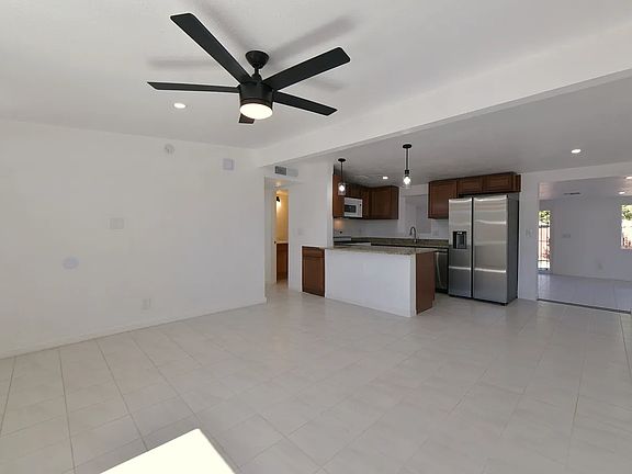 4th image of 5201 E 28th St