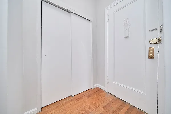 Rented by Living New York | media 9