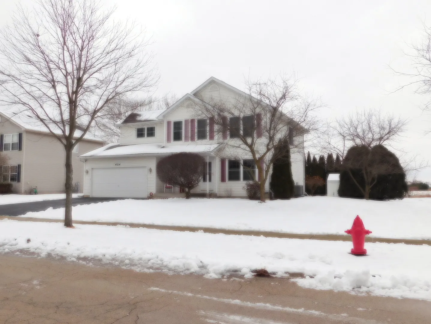 4514 Willowbend Dr photo 1