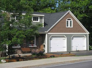 2 Mountainview St, Voorheesville, NY 12186