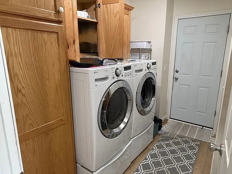 318 16th Street Cir — Photo 14