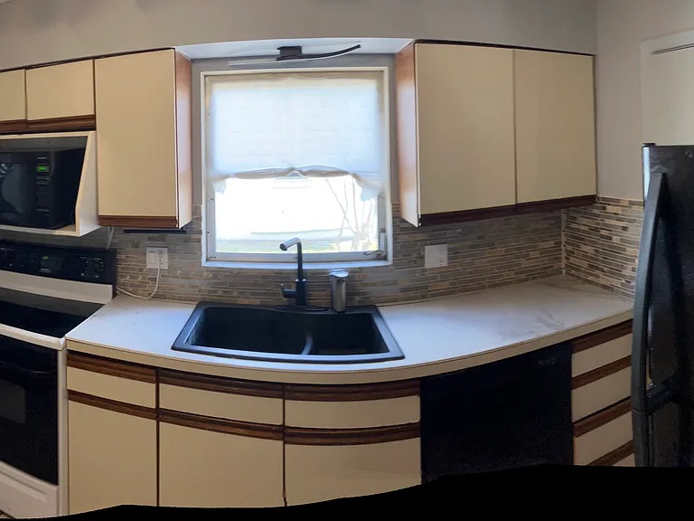11200 102nd Ave #37 — Photo 30