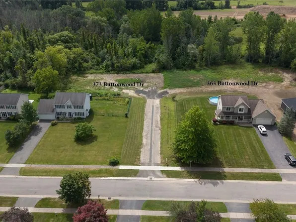 373 Buttonwood Dr, Hilton, NY 14468
