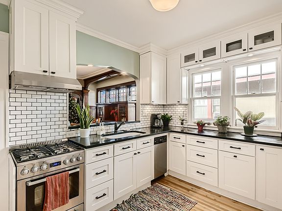 2nd image of 797 Ashland Ave #1