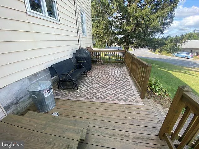 887 Centerville Rd — Photo 34