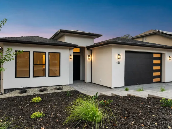 420 Miles Ct, Auburn, CA 95603