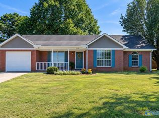 1216 Charity Ln, Hazel Green, AL 35750