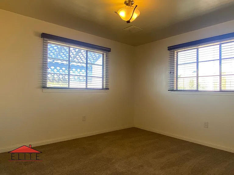 708 S Allen St — Photo 3