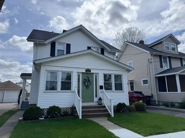 115 Grosvenor Ave, East Providence, RI 02914