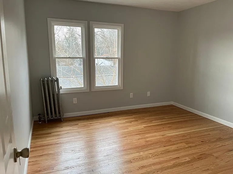 752 Alden St #1 — Photo 3