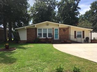 525 17th Ave N, Surfside Beach, SC 29575