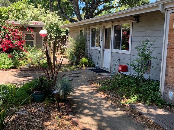 2nd image of 872 Coleman Ave