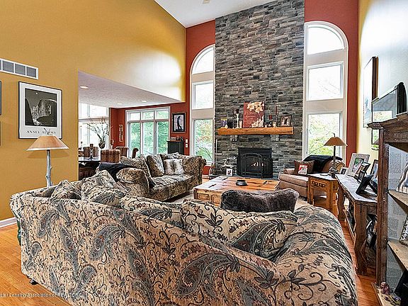 GREAT ROOM