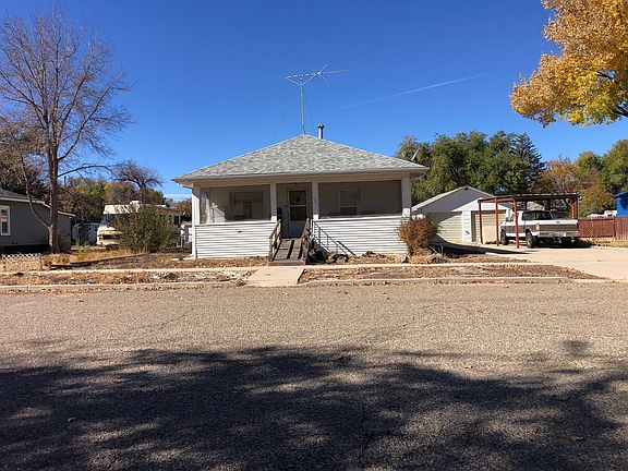 3rd image of 121 S Beaty Ave