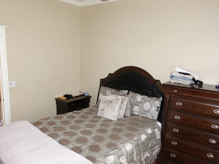 924 N Hoyne Ave #1W — Photo 12