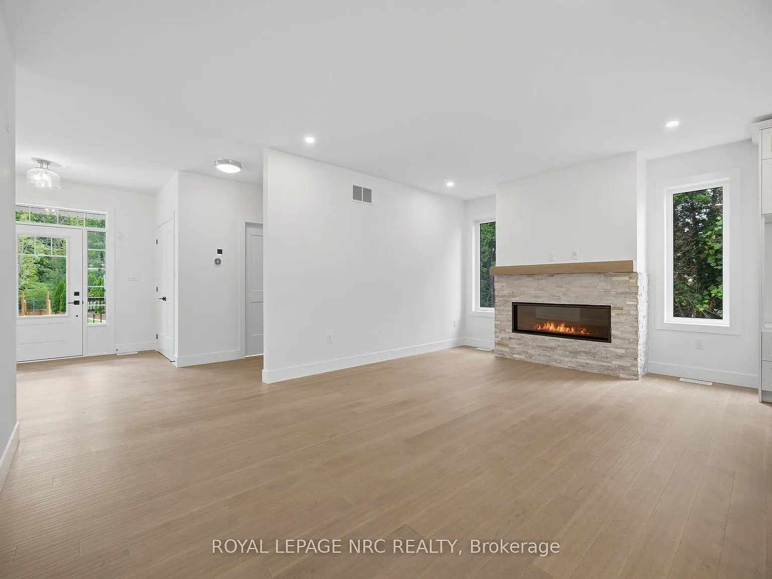 2 bed, $4,000 — Photo 3
