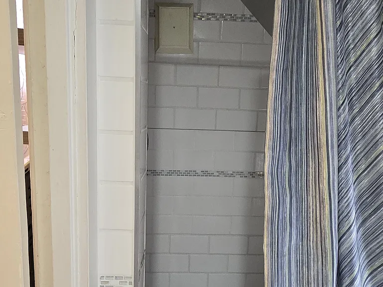724 N Evans St #A — Photo 13