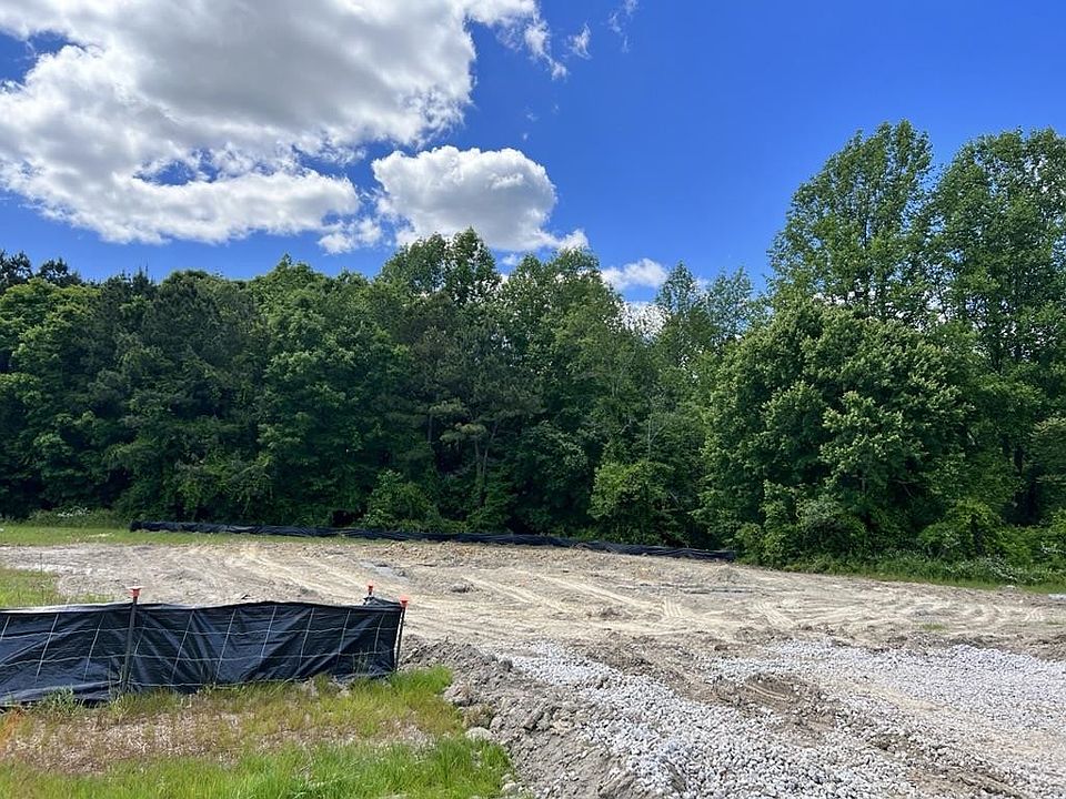 2nd image of 150 Scotland Dr