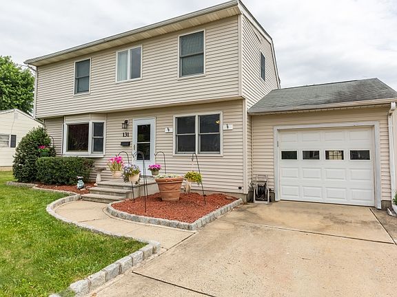 2nd image of 131 Valerie Dr