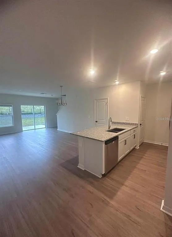 Building Photo - 9288 Westside Hills Dr