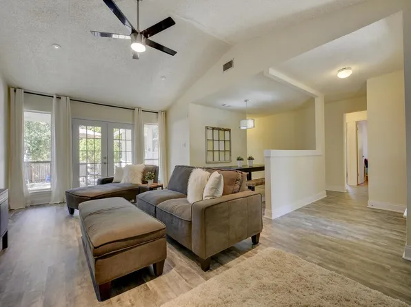 6606 Woodhue Dr, Austin, TX 78745
