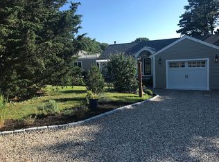 157 Abbey Gate Rd, Cotuit, MA 02635