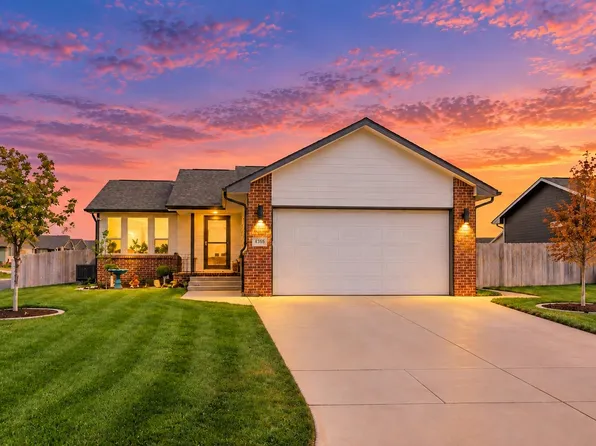 4368 N Rutgers Cir, Maize, KS 67101