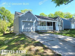 8912 E Gregory Blvd, Raytown, MO 64133