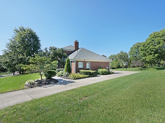 2nd image of 10063 Bolingbroke Dr