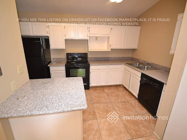 6432 W Christy Dr — Photo 5