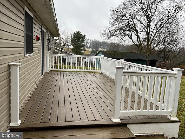 810 Wisteria Dr — Photo 33