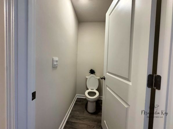 514 Strawberry Field Way