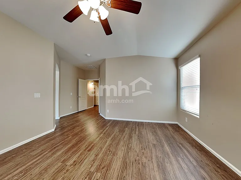 10338 W Wood St — Photo 10