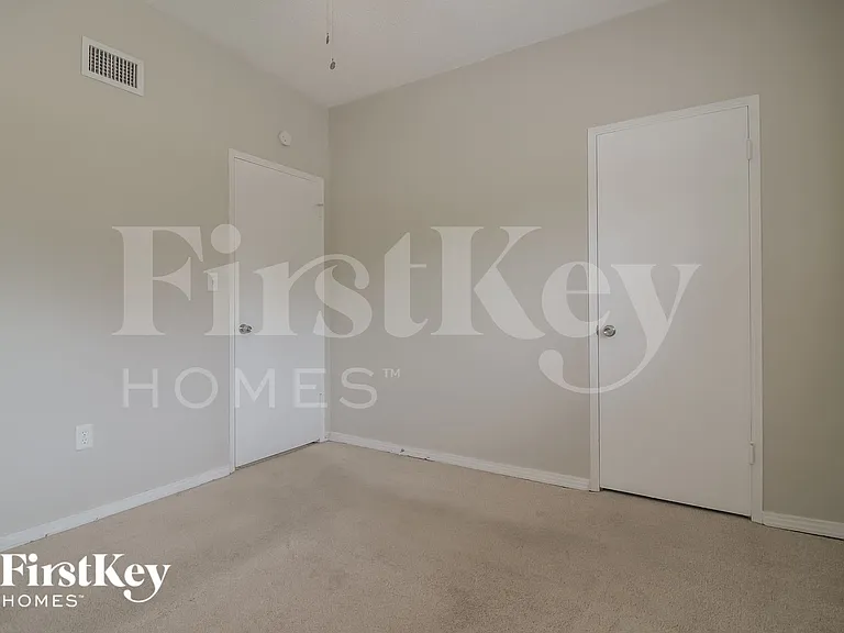 2812 Walnut St — Photo 13