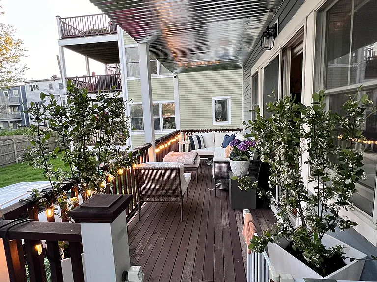 539 Sumner St #A — Photo 11