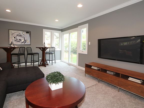 4th image of 1020 Belleforte Ave