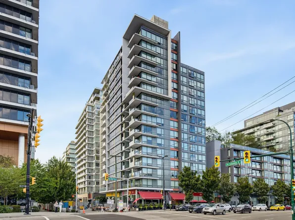 1788 Columbia St #1501, Vancouver, BC V5Y 0L7