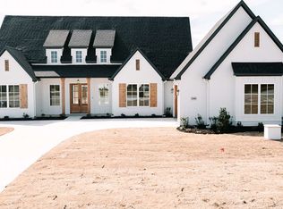 1000 Twin Creeks Dr, Weatherford, TX 76088