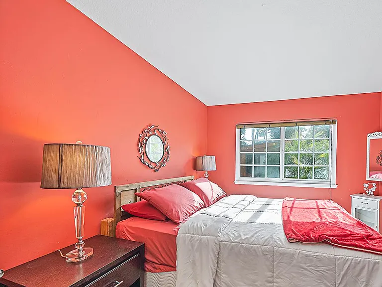 1875 Parkcrest Dr — Photo 7