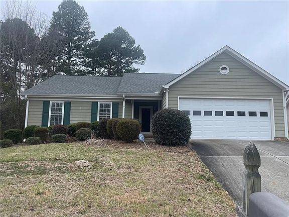 3rd image of 3409 Morris Farm Dr