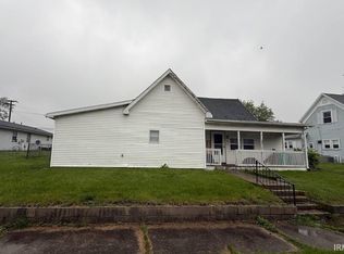 612 N Cherry St, Hartford City, IN 47348
