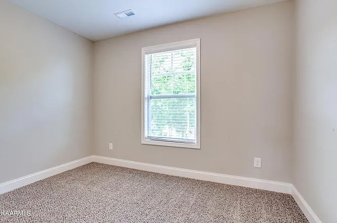 7936 Poplar Grove Ln — Photo 35
