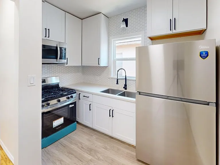 Move In Ready, Find Your New Home Today — Photo 7