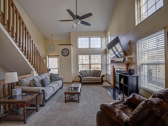 5th image of 2412 Buckingham Ct