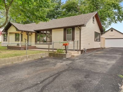 825 S Oak Grove Avenue, Springfield, MO, 65802