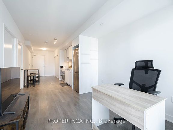 5th image of 99 Broadway Ave #2612
