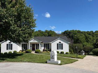 104 Bradburn Ct, Frankfort, KY 40601