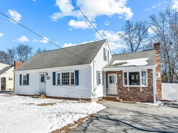 29 Leonard Ave, Dracut, MA 01826
